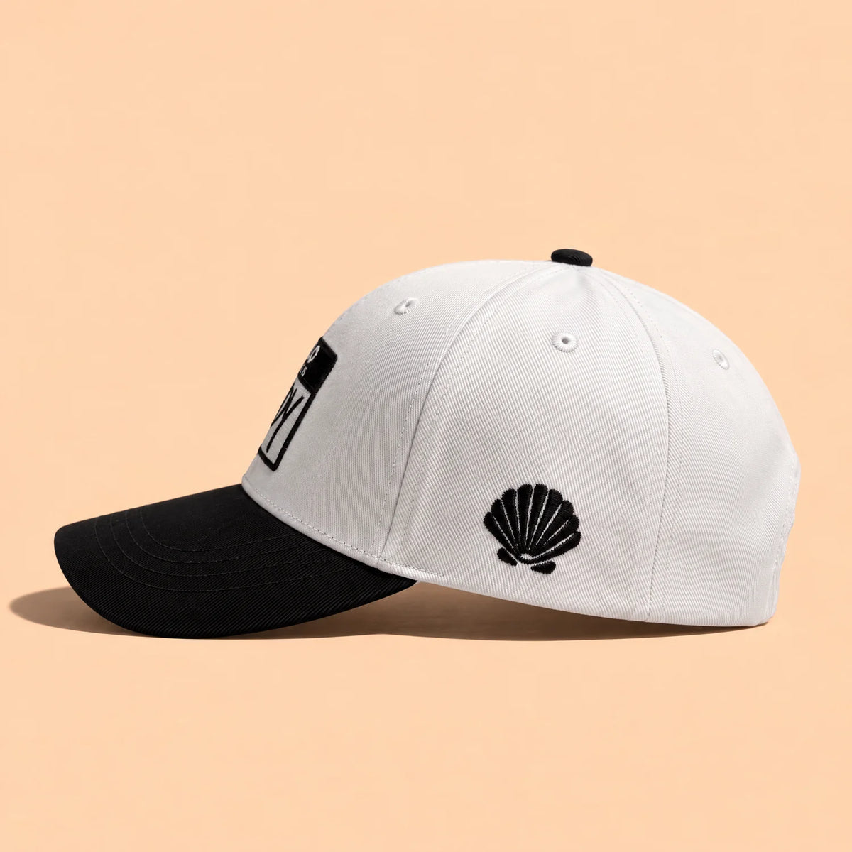 Hello daddy hat, shell-side profile